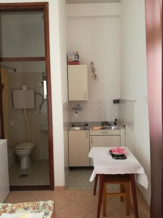 Apartmani Ana Novi V. - Studio Нови-Винодолски Экстерьер фото