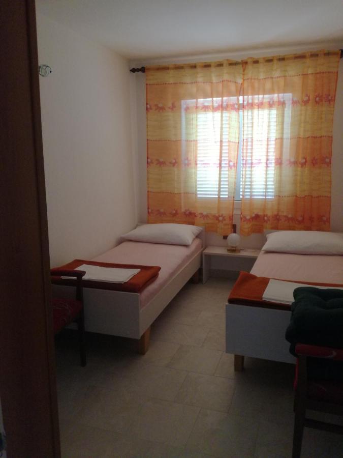 Apartmani Ana Novi V. - Studio Нови-Винодолски Экстерьер фото