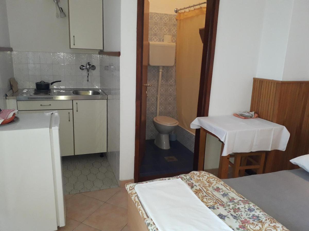 Apartmani Ana Novi V. - Studio Нови-Винодолски Экстерьер фото