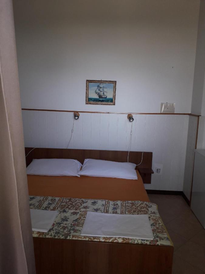 Apartmani Ana Novi V. - Studio Нови-Винодолски Экстерьер фото
