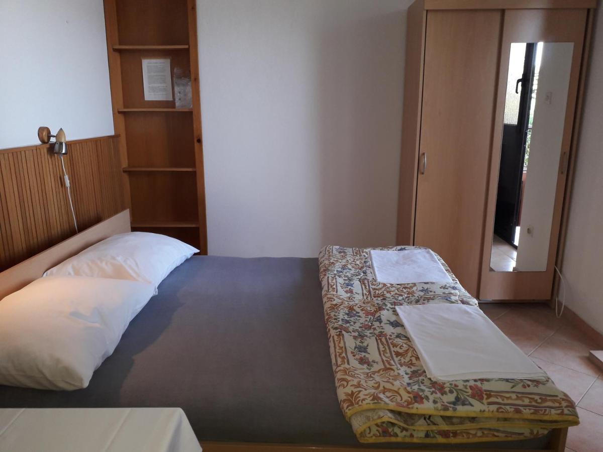 Apartmani Ana Novi V. - Studio Нови-Винодолски Экстерьер фото